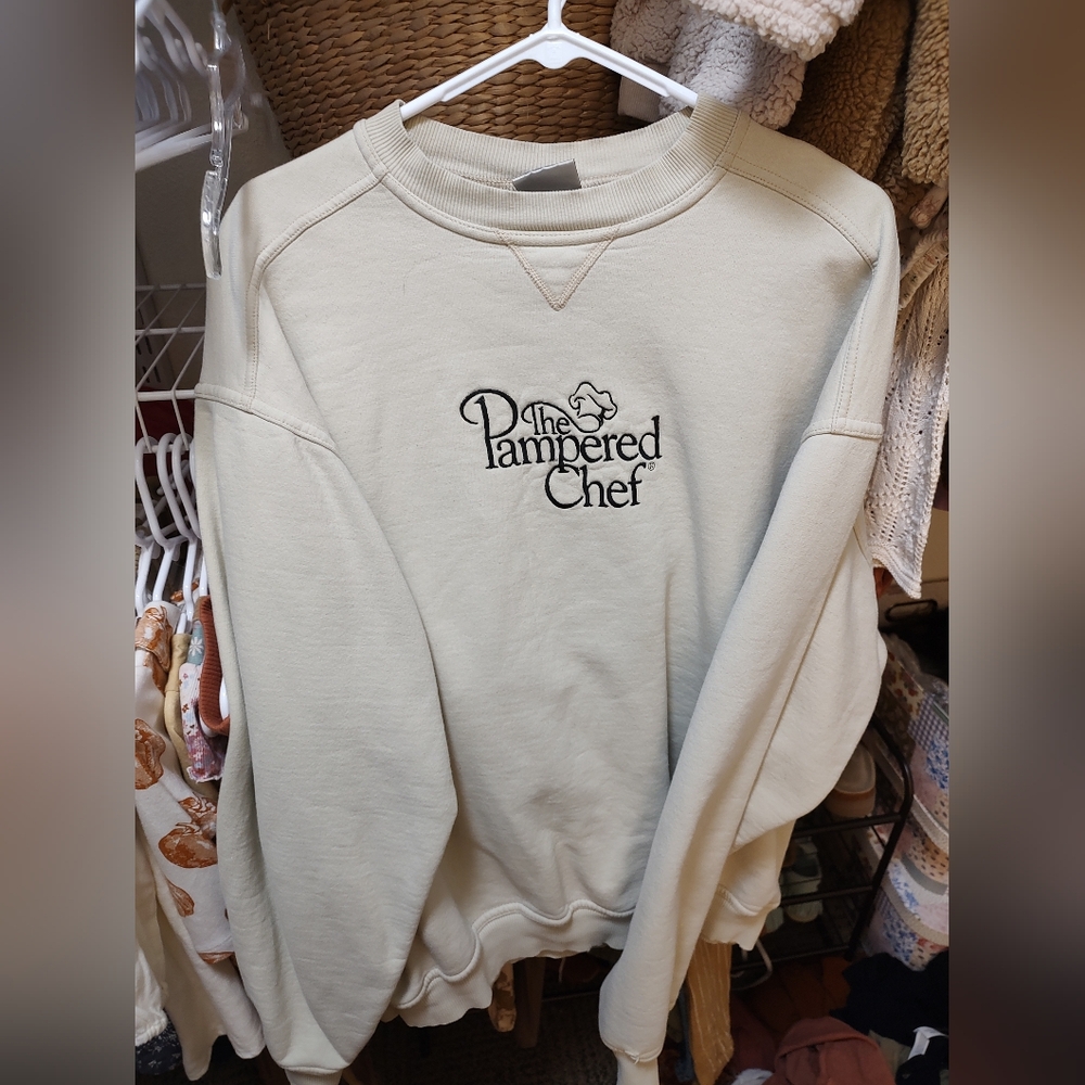The pampered chef sweatshirt